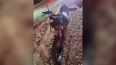 Imagem da notícia Motociclista sofre queda e é socorrido com ferimentos e fratura em Chapadão do Sul